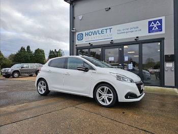 Used Peugeot 208 2015 for sale - 76357809: Photo