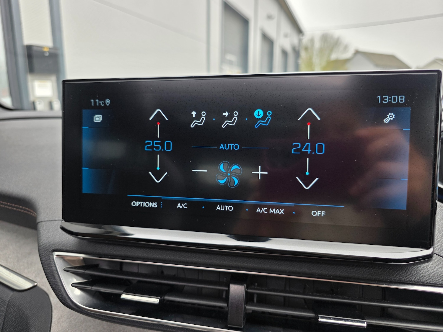 Used Peugeot 3008 2023 for sale - 77804968: Photo 11