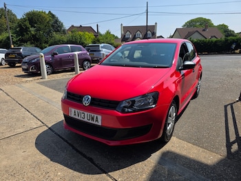Used Volkswagen Polo 2013 for sale - 79099373: Photo