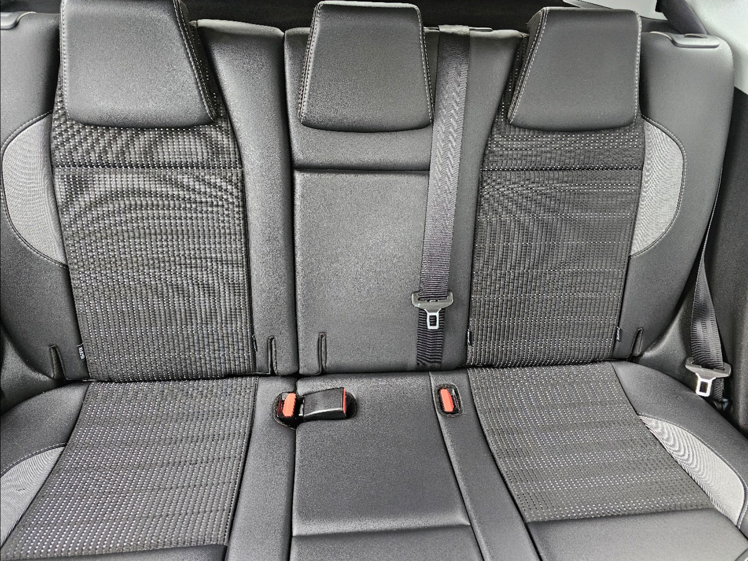 Used Peugeot 2008 2018 for sale - 76449841: Photo 16