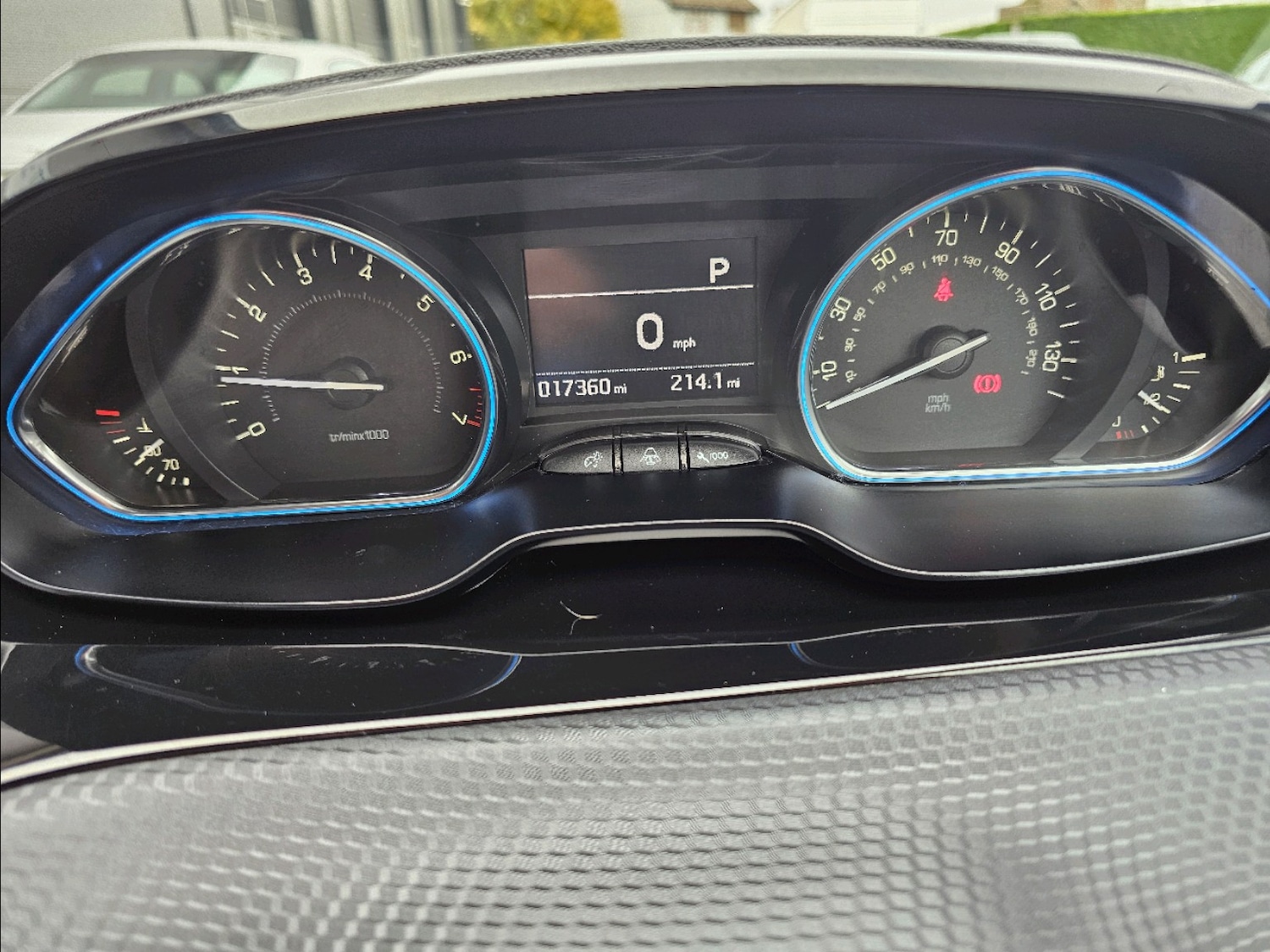 Used Peugeot 2008 2018 for sale - 76449841: Photo 17