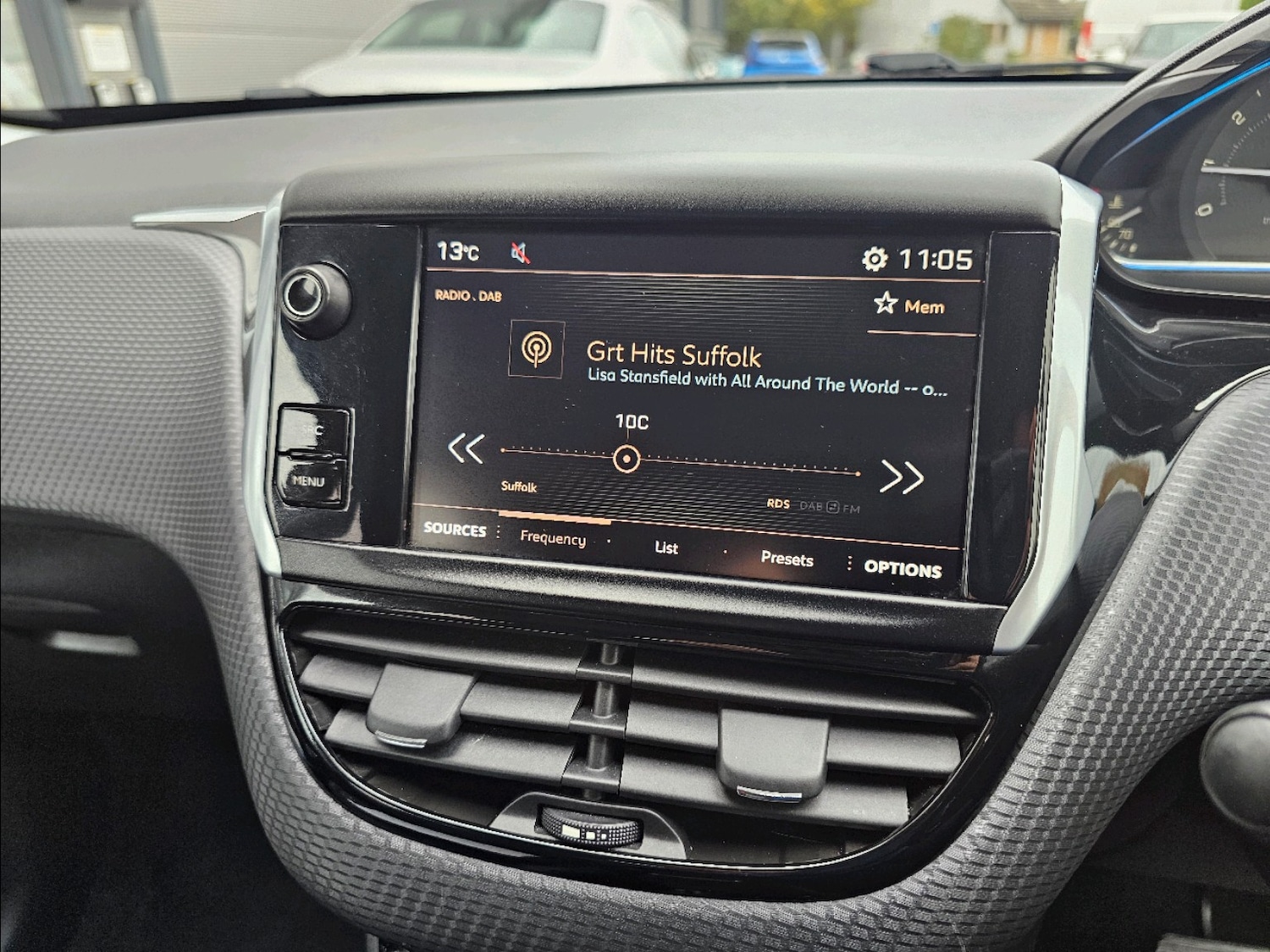 Used Peugeot 2008 2018 for sale - 76449841: Photo 19