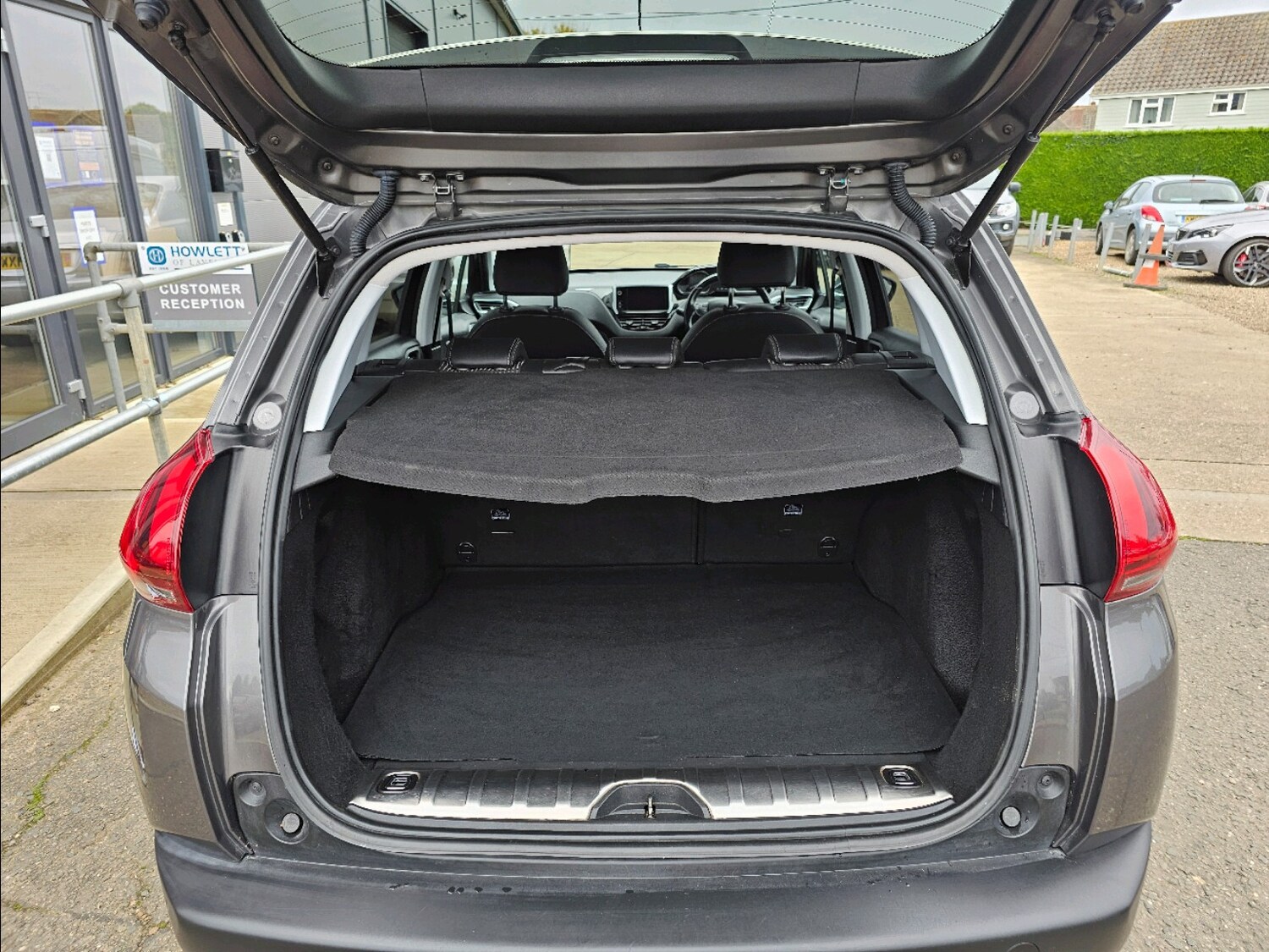 Used Peugeot 2008 2018 for sale - 76449841: Photo 8