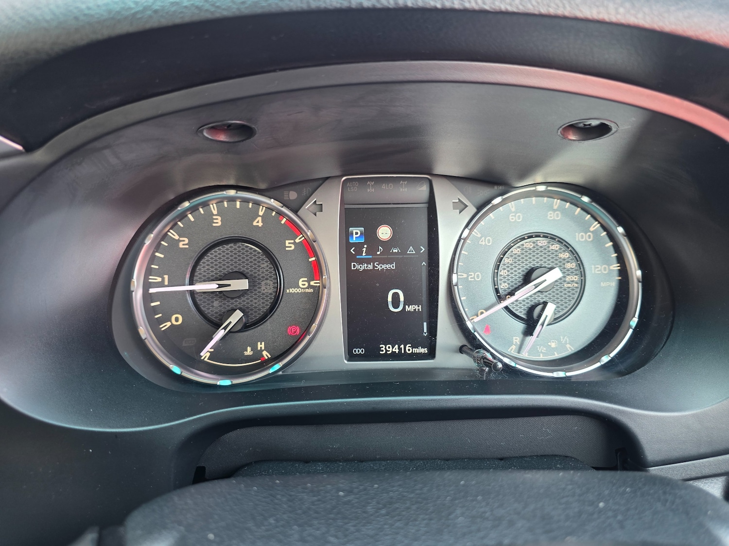 Used Toyota Hilux 2021 for sale - 77931791: Photo 24