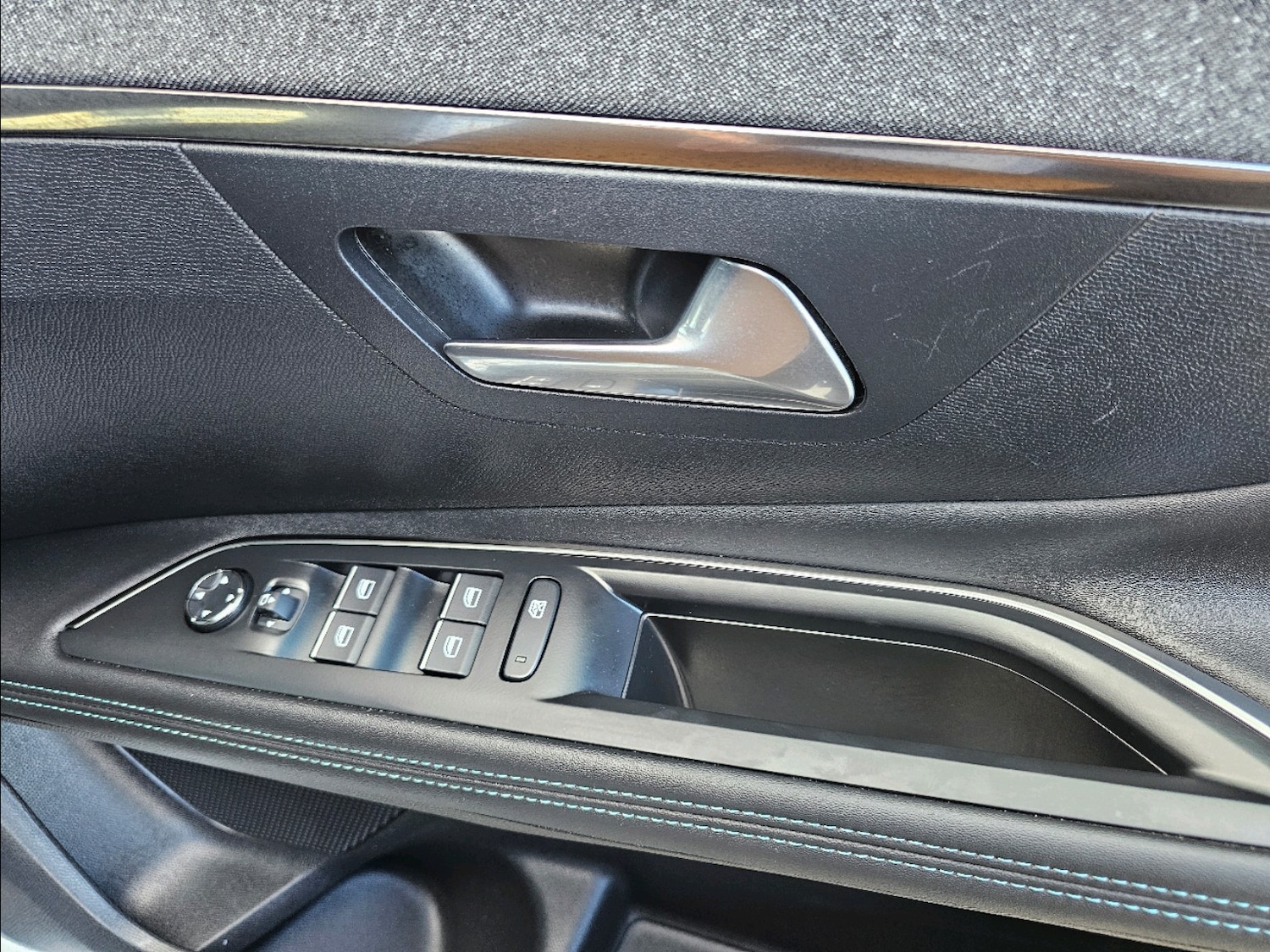 Used Peugeot 3008 2023 for sale - 77608012: Photo 17