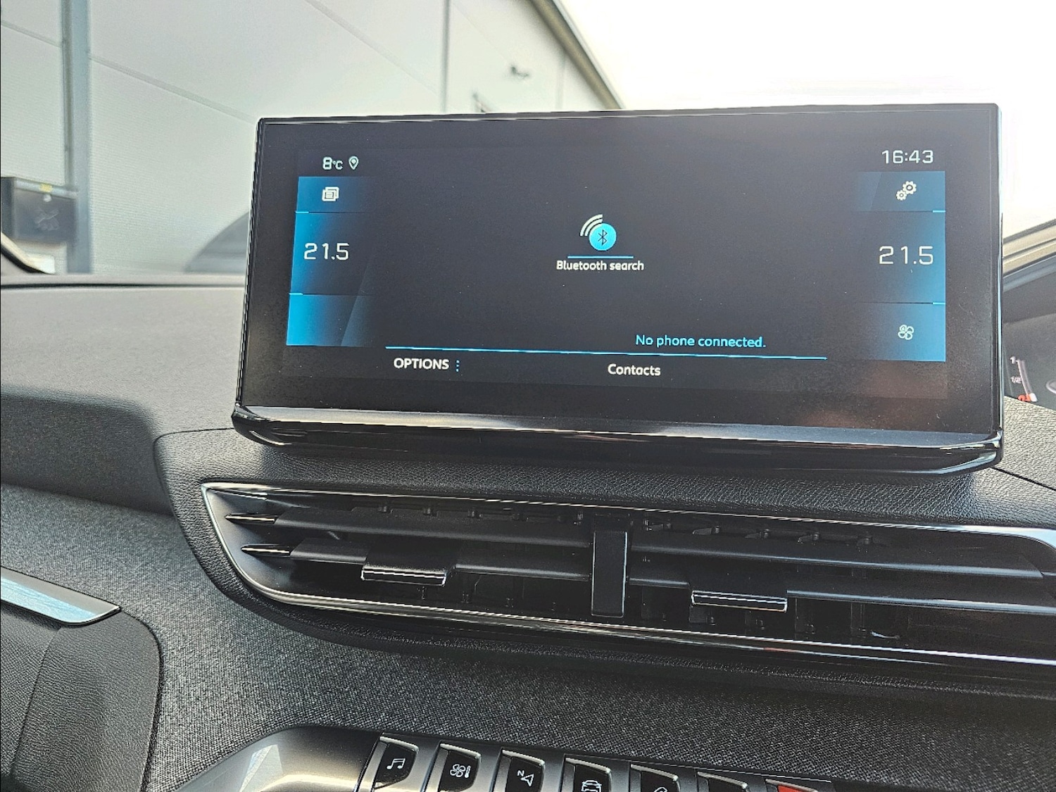 Used Peugeot 3008 2023 for sale - 77608012: Photo 24