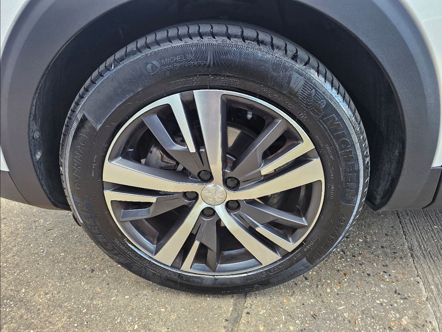 Used Peugeot 3008 2023 for sale - 77608012: Photo 5