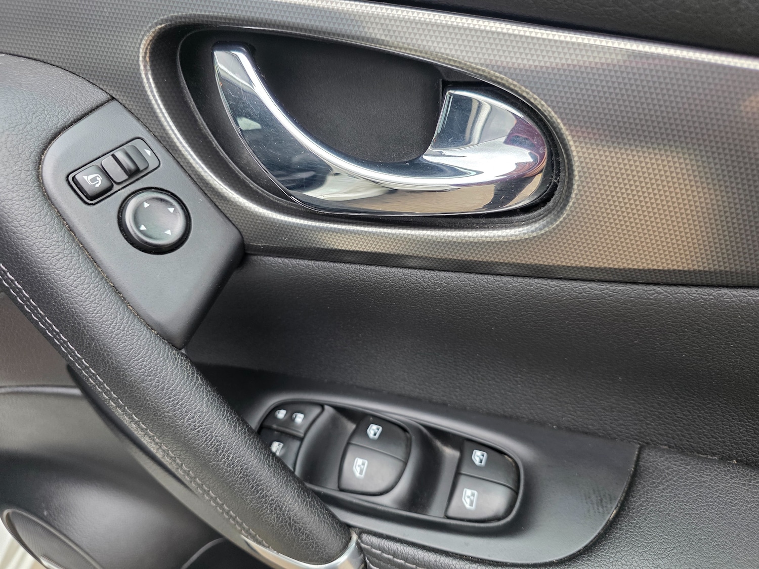 Used Nissan Qashqai 2017 for sale - 77570910: Photo 15