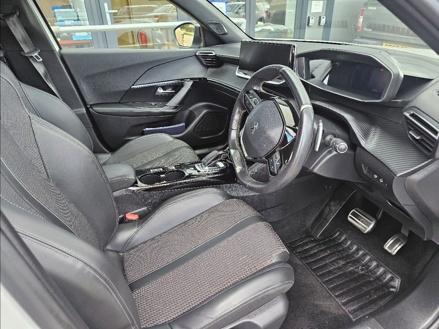 Used Peugeot 2008 2020 for sale - 77719025: Photo 15