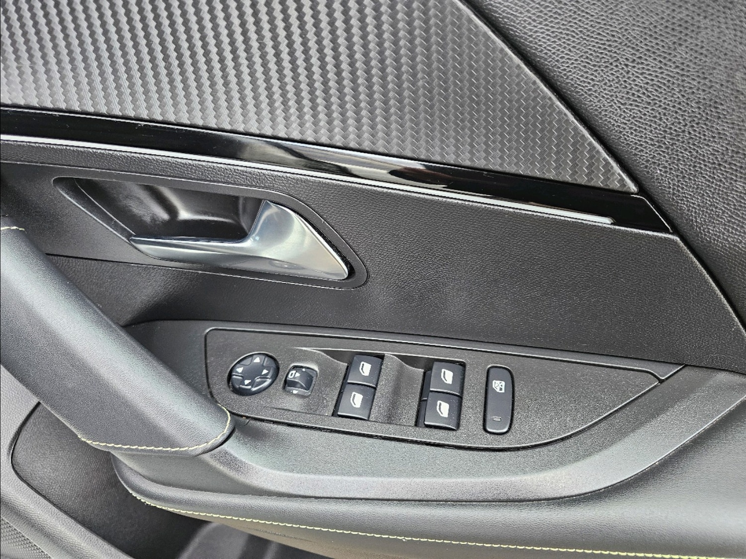 Used Peugeot 2008 2020 for sale - 77719025: Photo 16