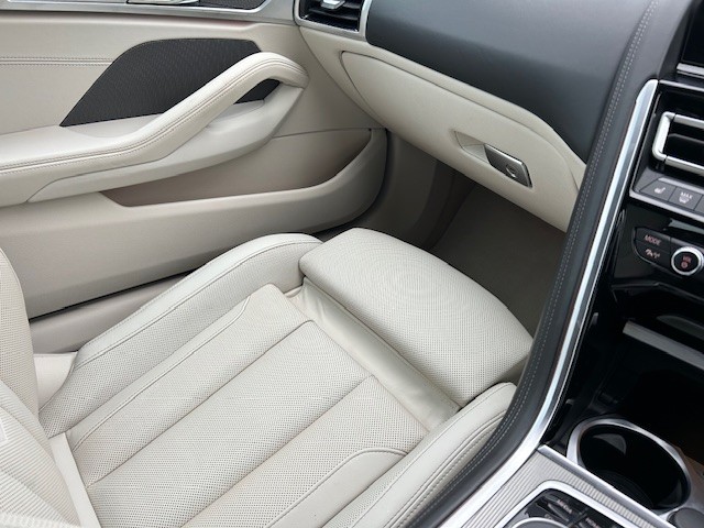 Used BMW 8 Series for sale - 77341089: Photo 12