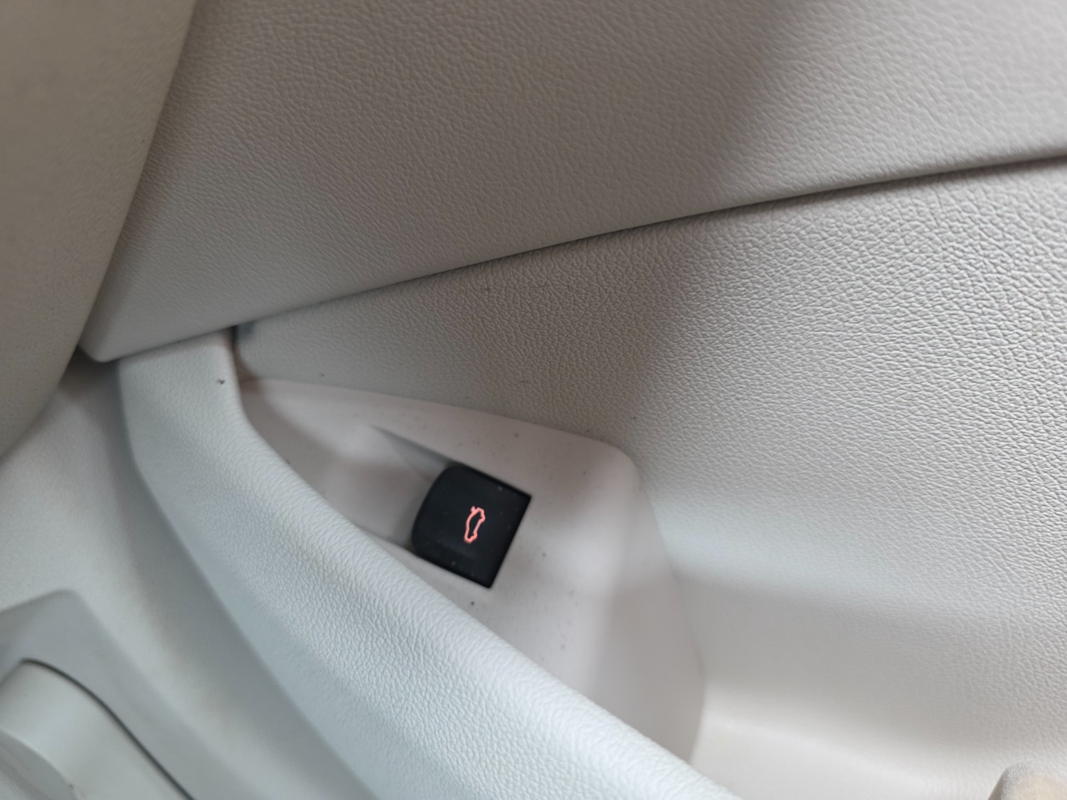 Used BMW 8 Series for sale - 77341089: Photo 24