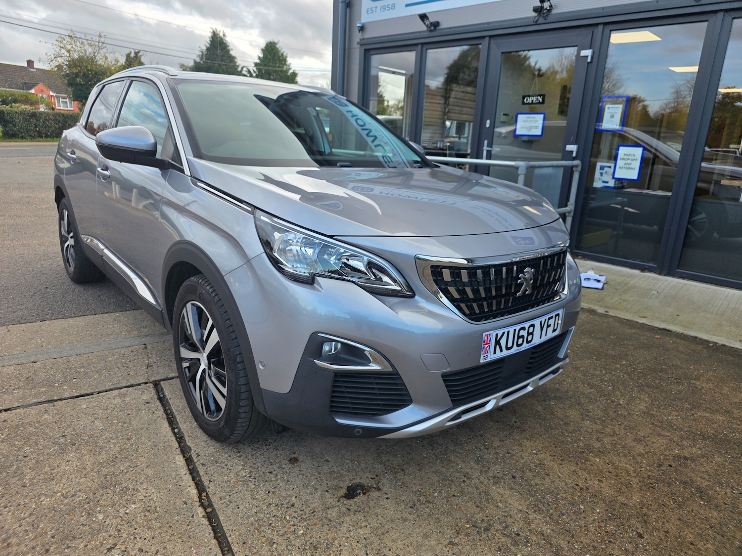 Used Peugeot 3008 2018 for sale - 76508860: Photo 2