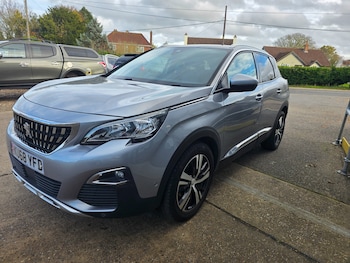Used Peugeot 3008 2018 for sale - 76508860: Photo