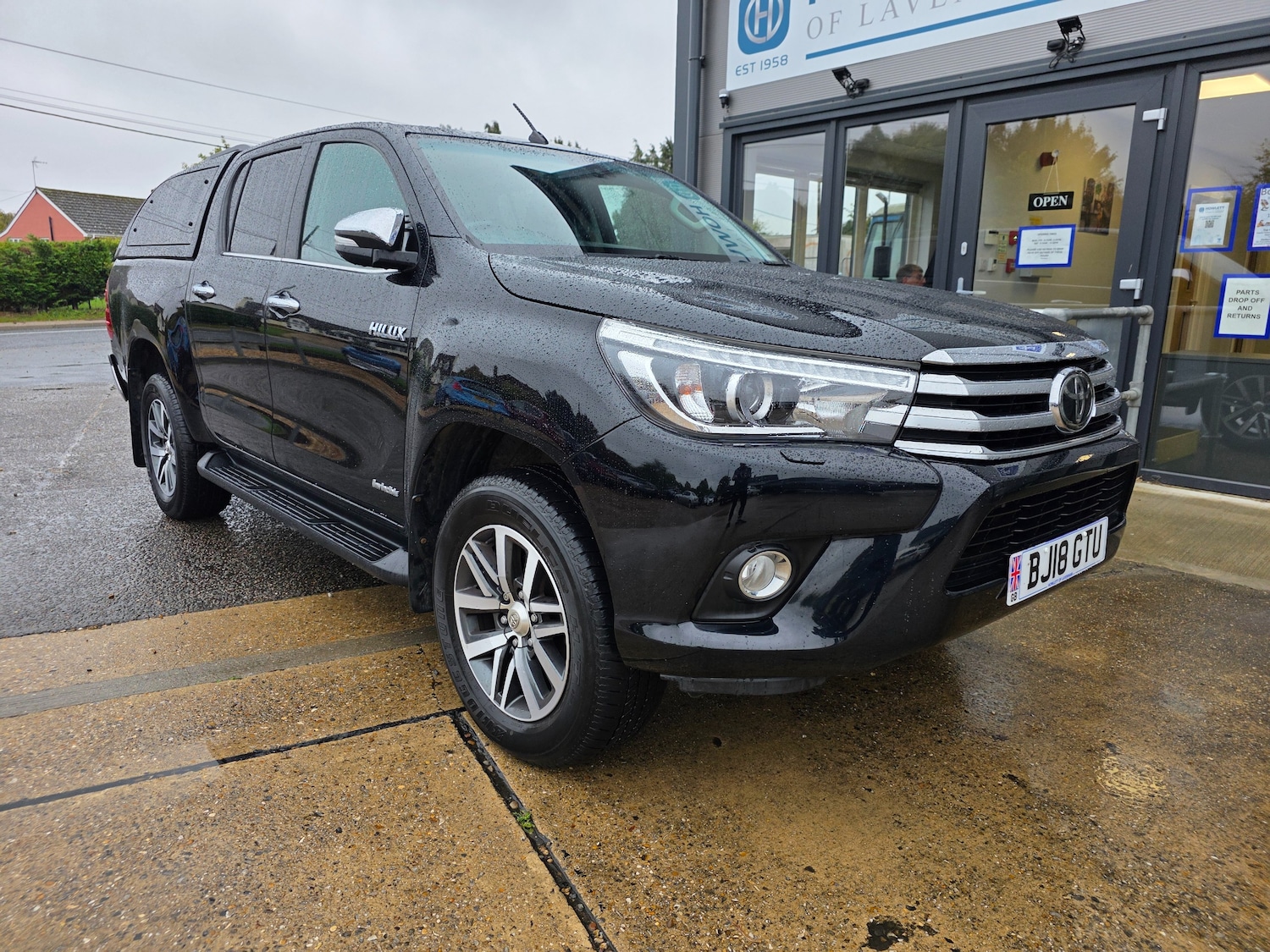 Used Toyota Hilux 2018 for sale - 76157878: Photo 2