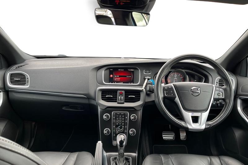 Used Volvo V40 2019 for sale - 76480401: Photo 10