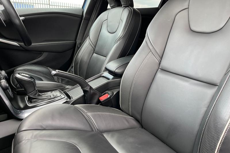 Used Volvo V40 2019 for sale - 76480401: Photo 19