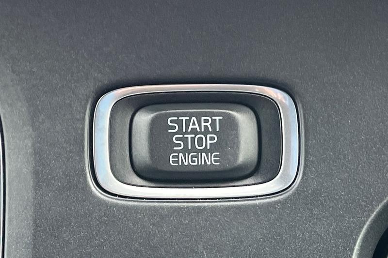 Used Volvo V40 2019 for sale - 76480401: Photo 33