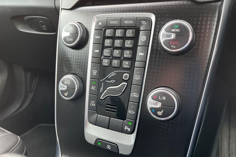 Used Volvo V40 2019 for sale - 76480401: Photo 36