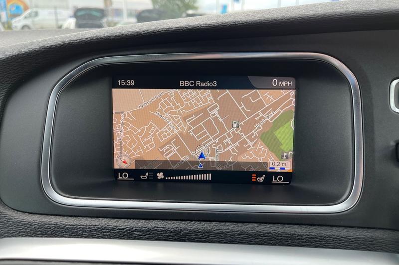 Used Volvo V40 2019 for sale - 76480401: Photo 40