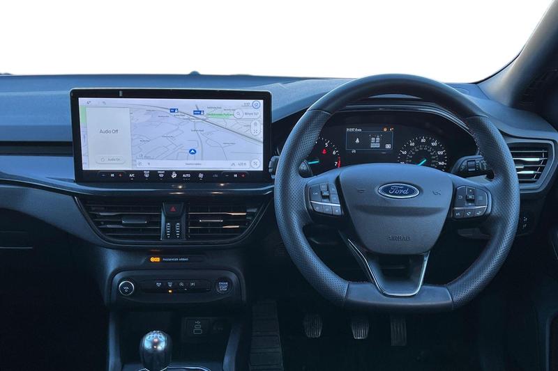 Used Ford Focus 2023 for sale - 76960843: Photo 11