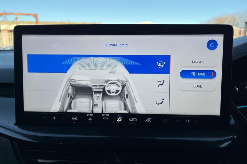 Used Ford Focus 2023 for sale - 76960843: Photo 32