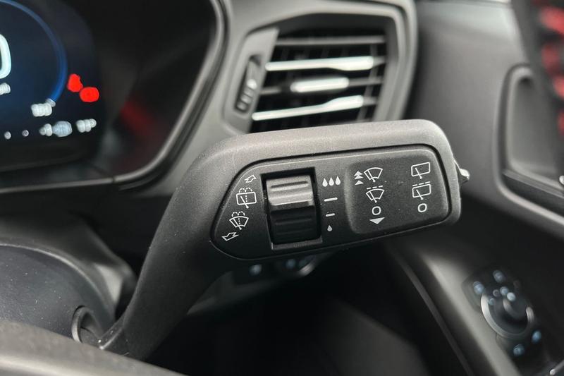 Used Ford Focus 2025 for sale - 76703079: Photo 15