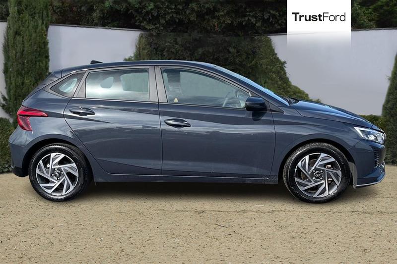 Used Hyundai i20 2023 for sale - 75985134: Photo 3