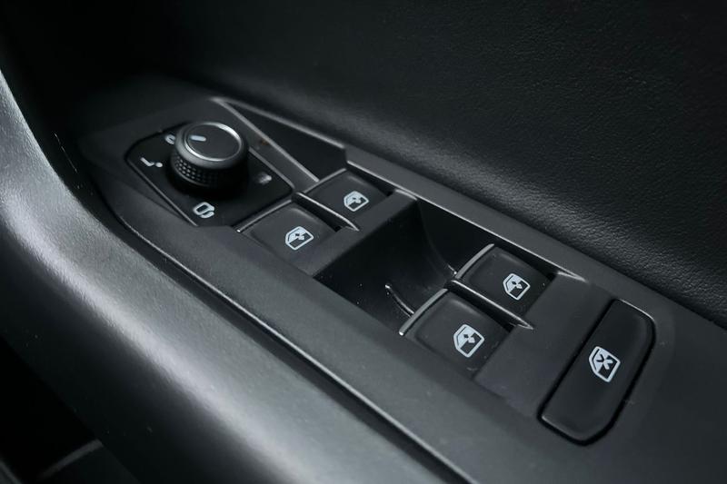 Used Volkswagen T-Cross 2024 for sale - 76716359: Photo 16