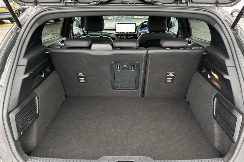 Used Ford Focus 2023 for sale - 78001142: Photo 21