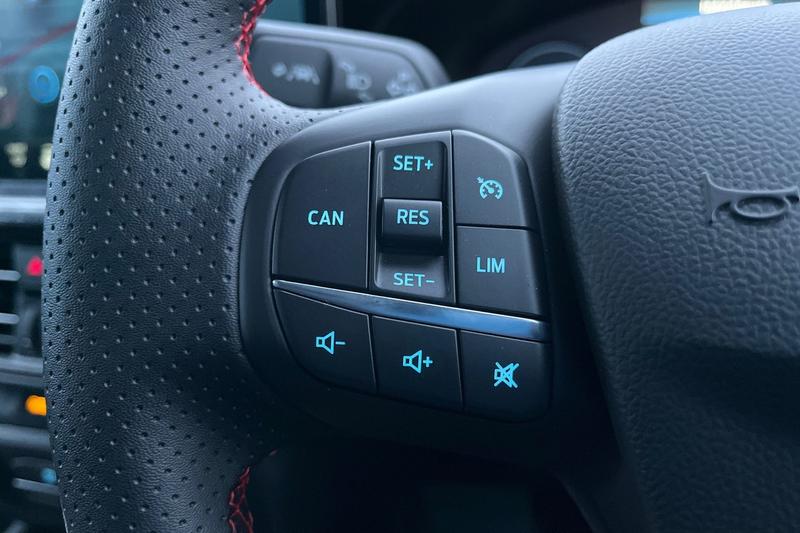 Used Ford Focus 2025 for sale - 77048077: Photo 24