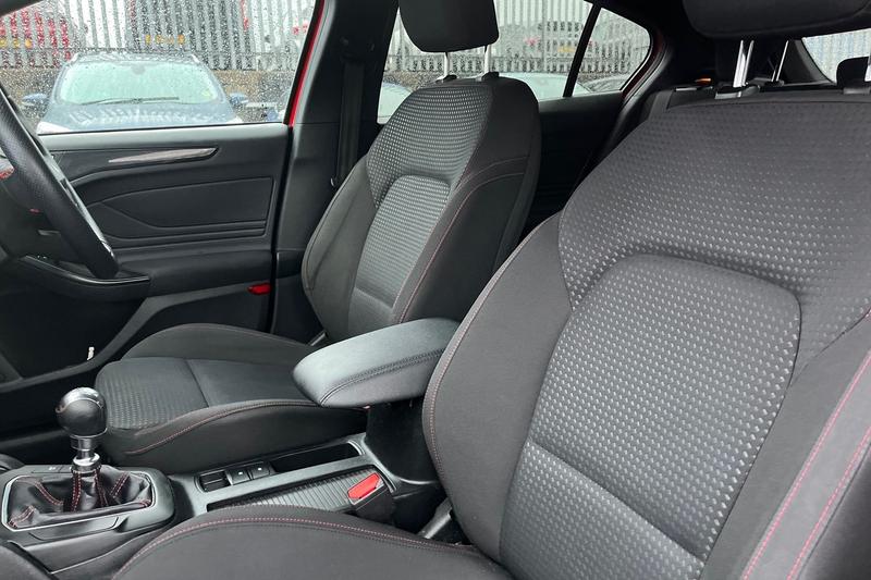 Used Ford Focus 2020 for sale - 76458523: Photo 19