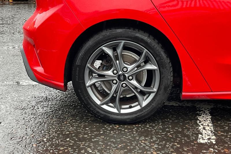 Used Ford Focus 2020 for sale - 76458523: Photo 8