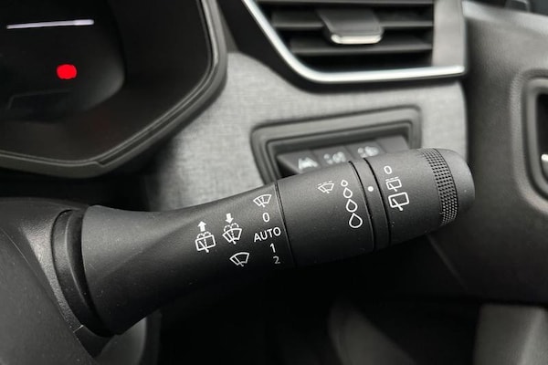 Used Renault Clio 2024 for sale - 75655898: Photo 15