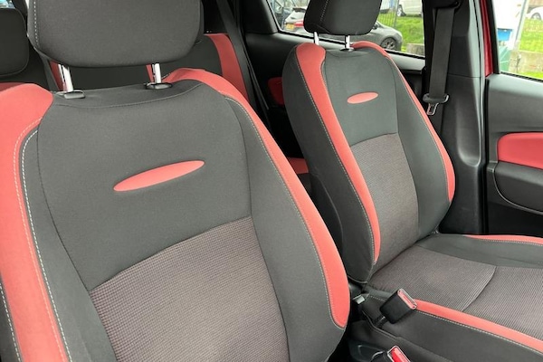 Used Toyota Yaris 2018 for sale - 76277316: Photo 17