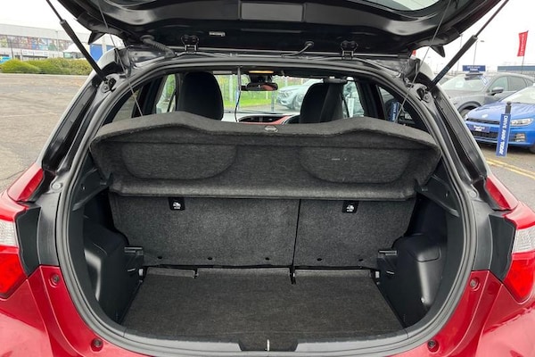 Used Toyota Yaris 2018 for sale - 76277316: Photo 21