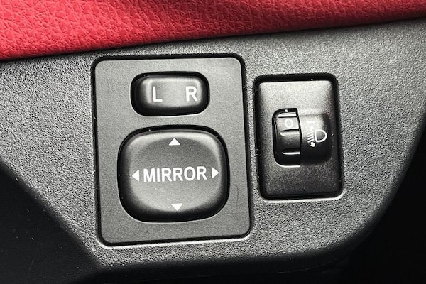 Used Toyota Yaris 2018 for sale - 76277316: Photo 22