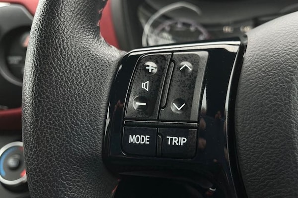 Used Toyota Yaris 2018 for sale - 76277316: Photo 25