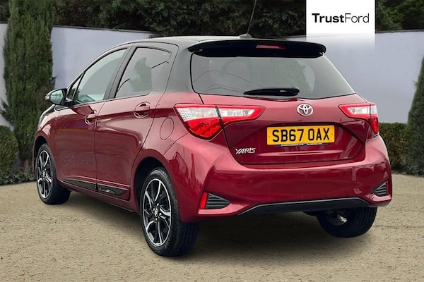 Used Toyota Yaris 2018 for sale - 76277316: Photo 2