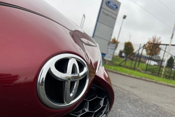 Used Toyota Yaris 2018 for sale - 76277316: Photo 38