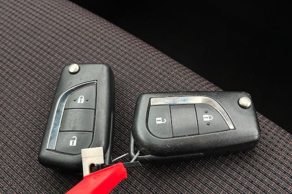 Used Toyota Yaris 2018 for sale - 76277316: Photo 40