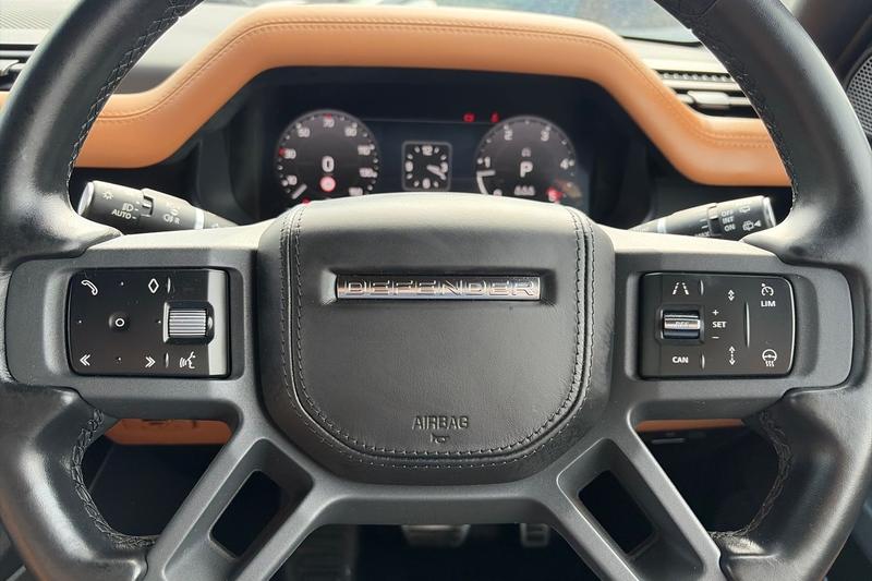 Used Land Rover Defender 90 2023 for sale - 78166360: Photo 12