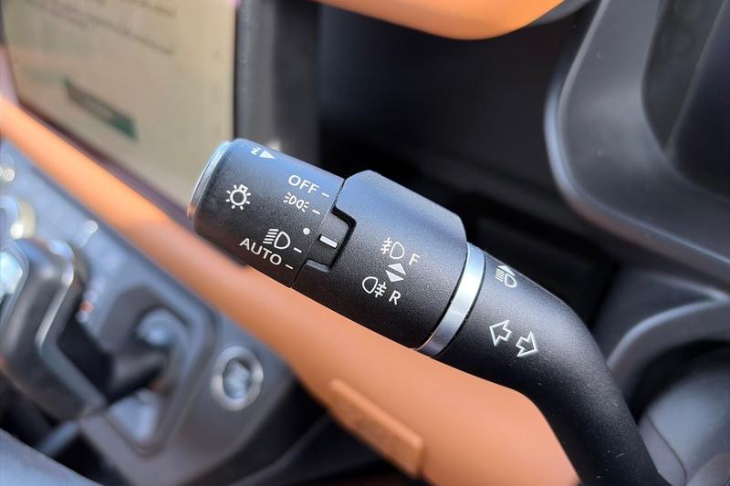 Used Land Rover Defender 90 2023 for sale - 78166360: Photo 14