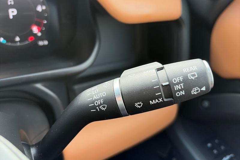 Used Land Rover Defender 90 2023 for sale - 78166360: Photo 15