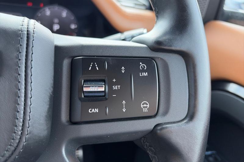 Used Land Rover Defender 90 2023 for sale - 78166360: Photo 22