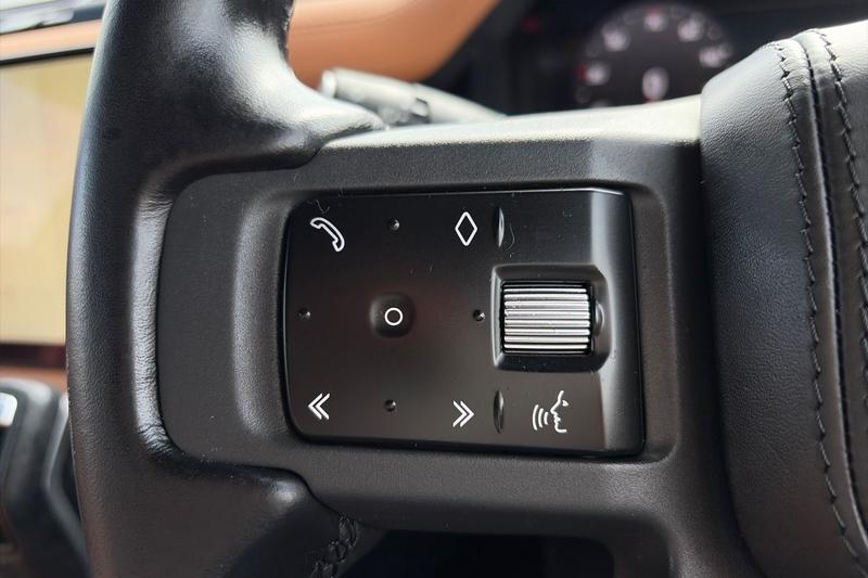 Used Land Rover Defender 90 2023 for sale - 78166360: Photo 23