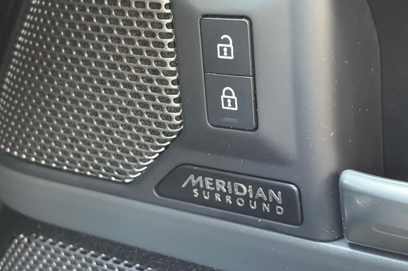 Used Land Rover Defender 90 2023 for sale - 78166360: Photo 24