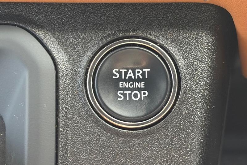 Used Land Rover Defender 90 2023 for sale - 78166360: Photo 26