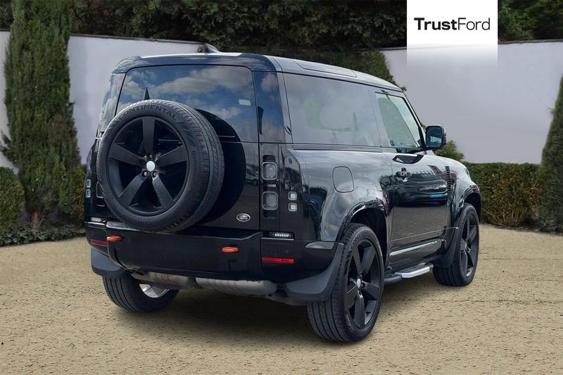 Used Land Rover Defender 90 2023 for sale - 78166360: Photo 4