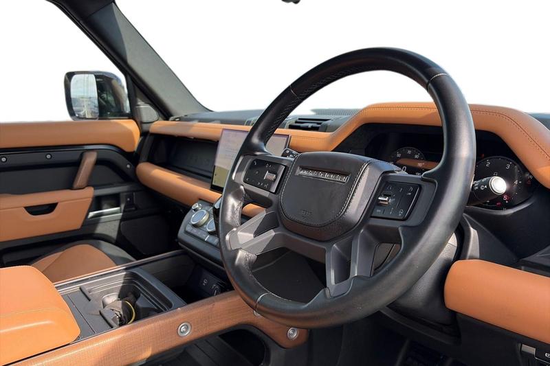 Used Land Rover Defender 90 2023 for sale - 78166360: Photo 9